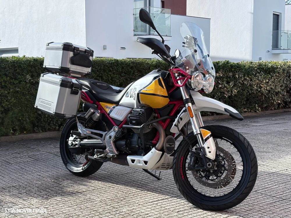 Moto Guzzi V85 TT - 13