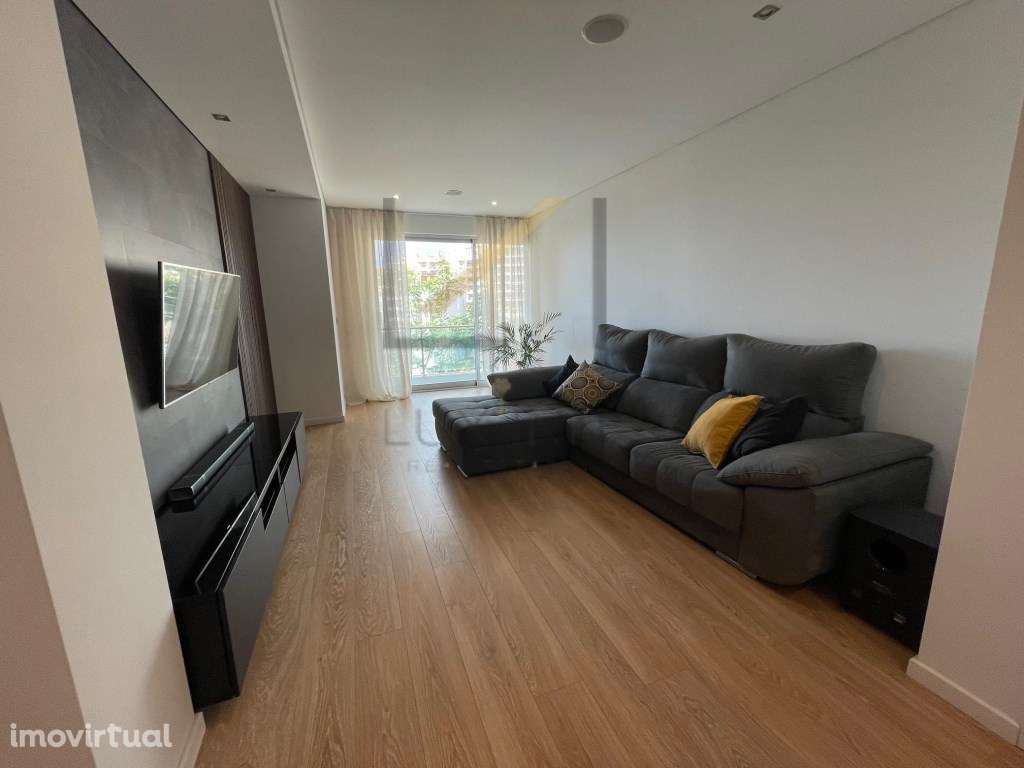 Apartamento T1, com varanda ampla e vista mar em Setúbal - Grande imagem: 5/31