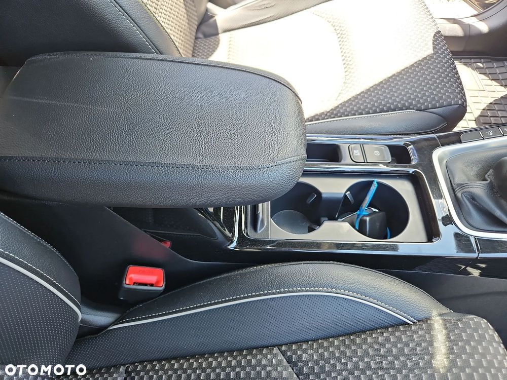 Kia Ceed 1.4 T-GDI L Business Line - 27