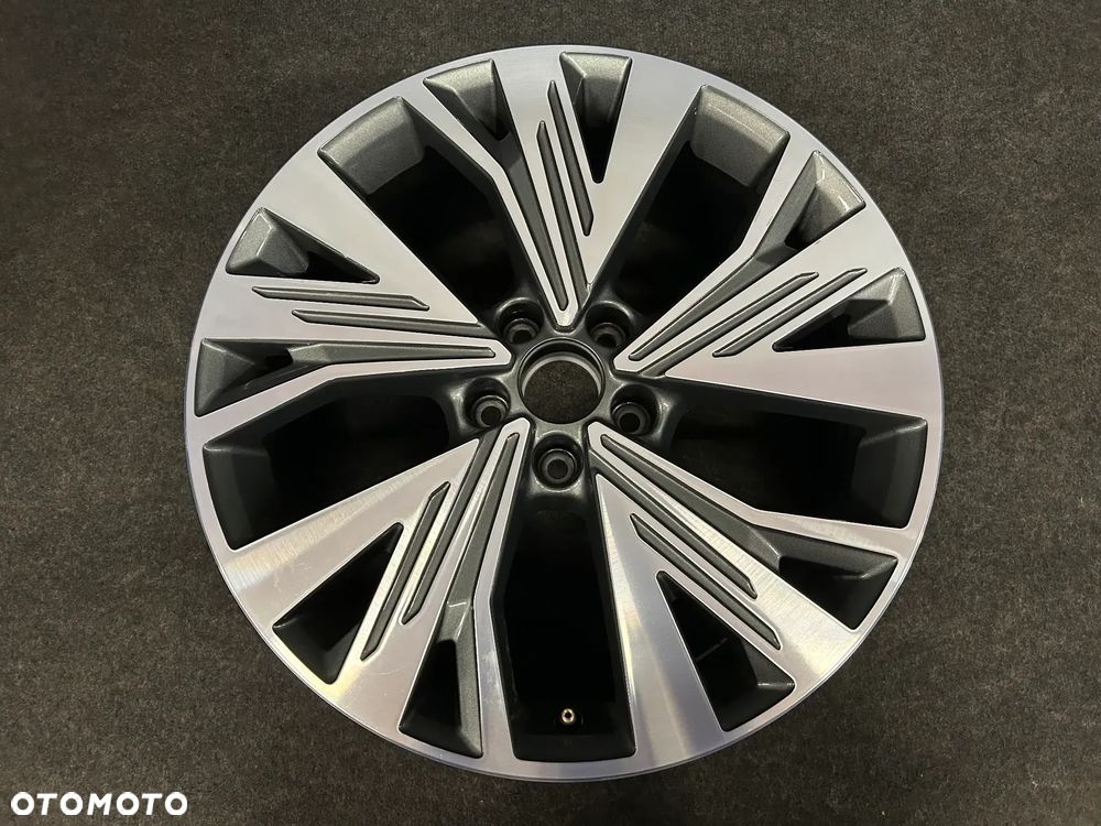 Alufelga Audi Q4 E-Tron 19 cali 5x112 1szt. ładna! 89A601025C - 1
