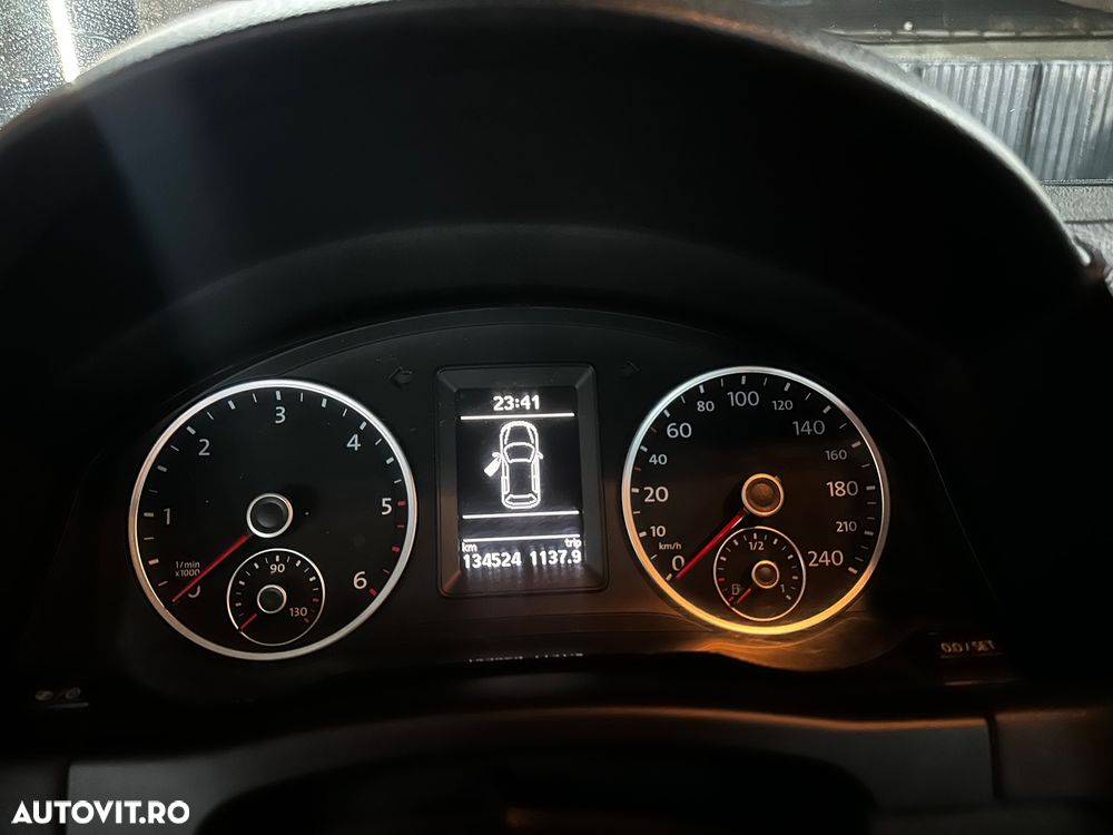 Volkswagen Tiguan - 15