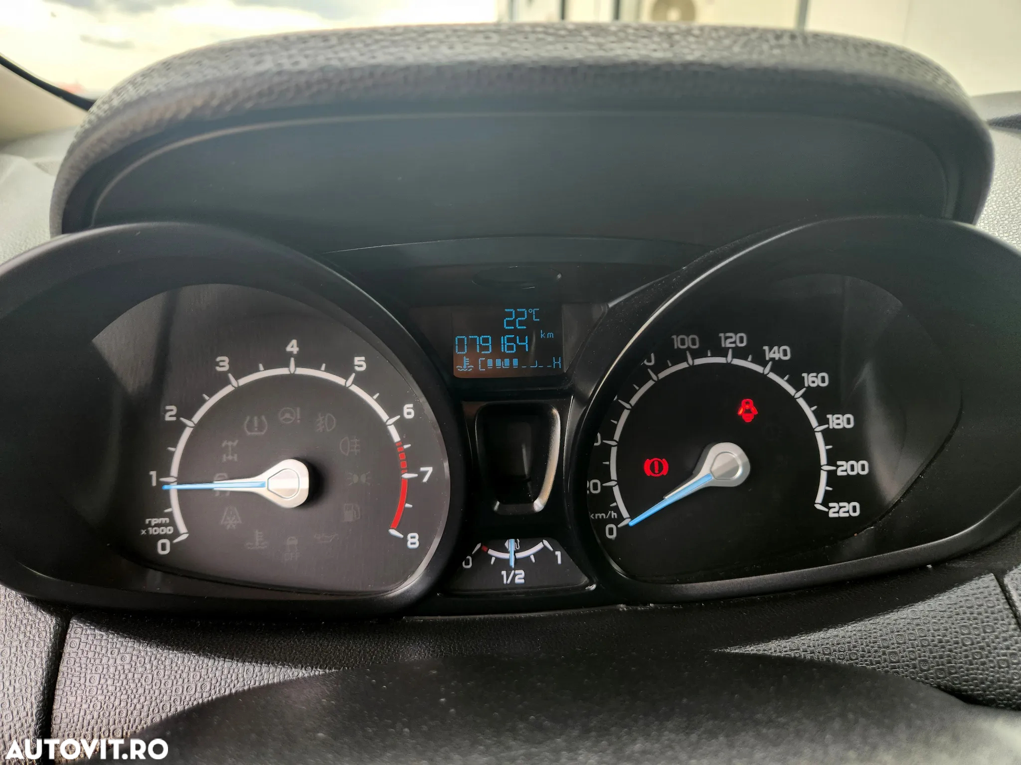 Ford EcoSport - 11