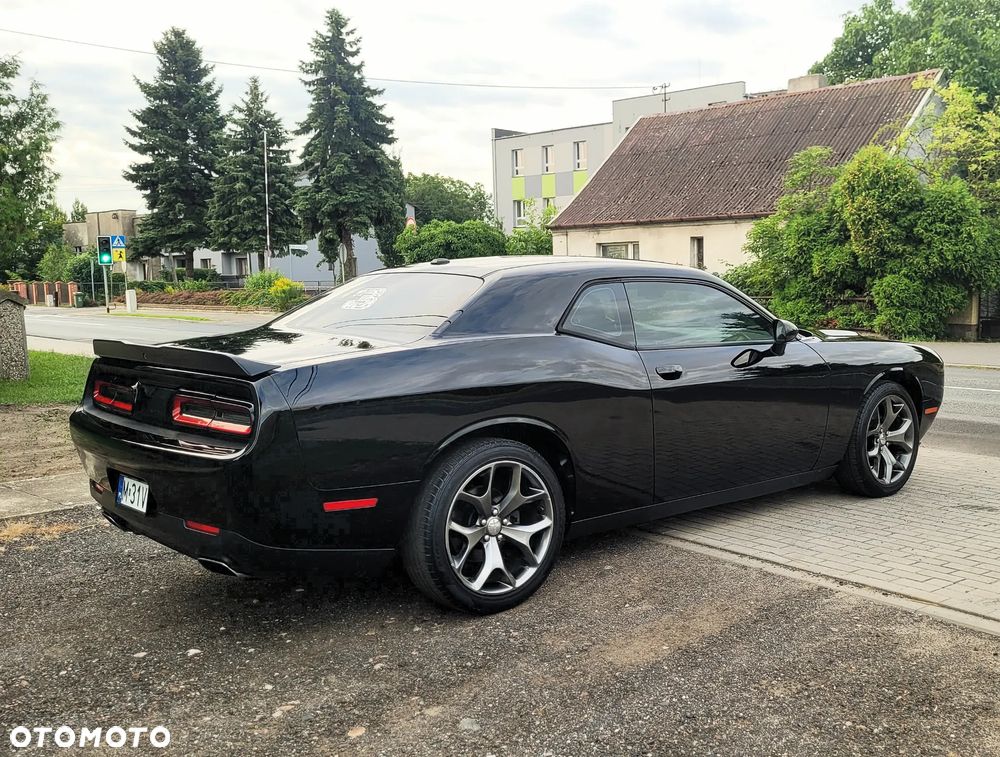 Dodge Challenger - 27