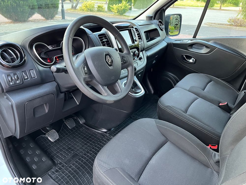 Renault Trafic - 13