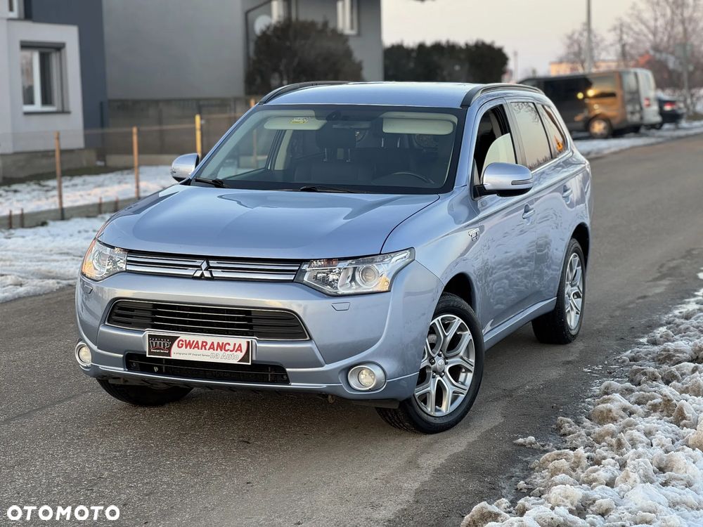 Mitsubishi Outlander 2.0 4WD Top - 11