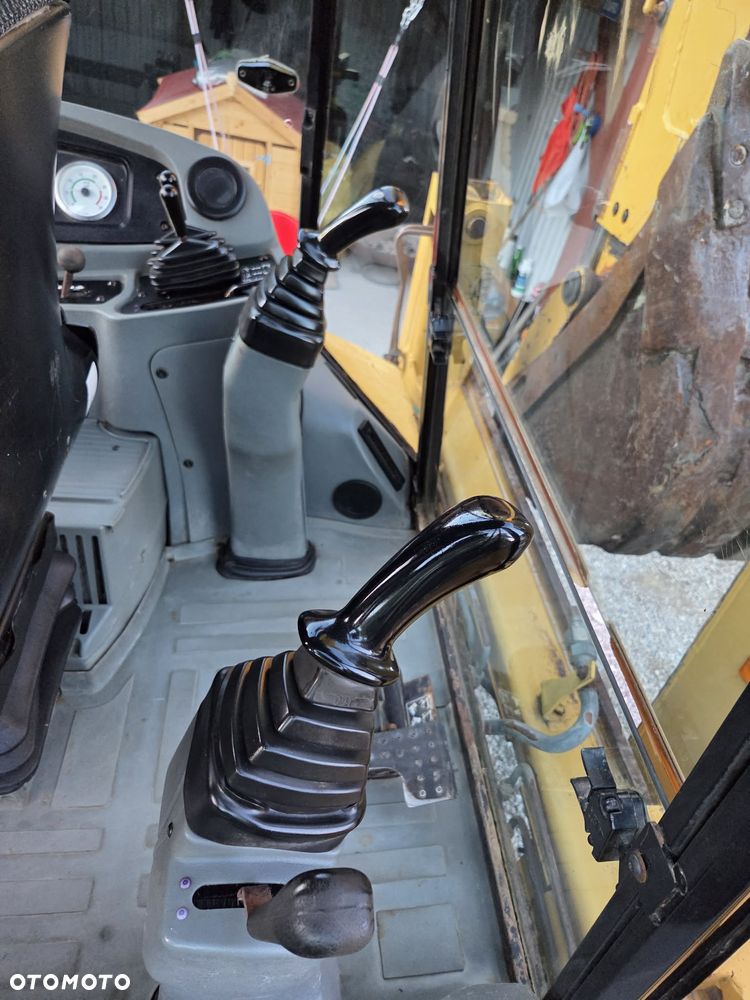 Caterpillar CAT 432D - 20