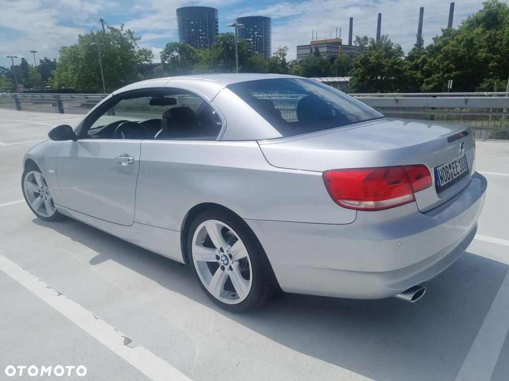 BMW Seria 3 320i - 6