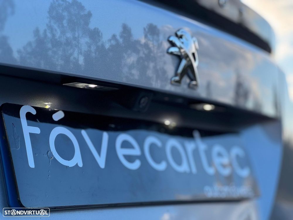 Peugeot 2008 1.2 PureTech GT Line - 53