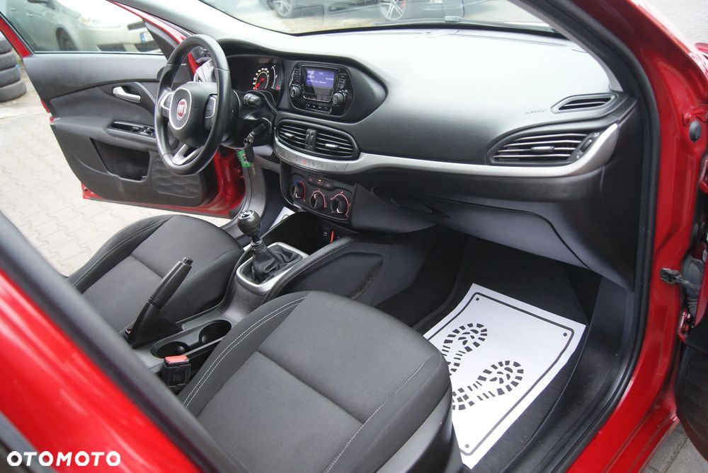 Fiat Tipo 1.4 T-Jet 16v Pop - 18
