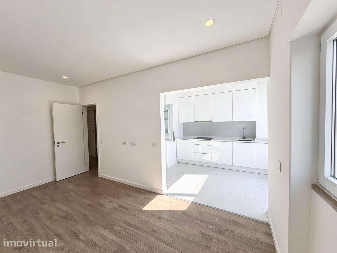 T2 totalmente remodelado no Barreiro - Grande imagem: 4/18
