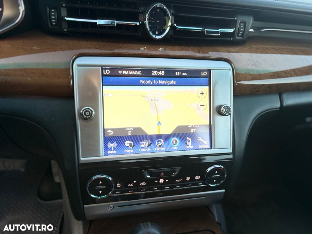 Maserati Quattroporte - 14