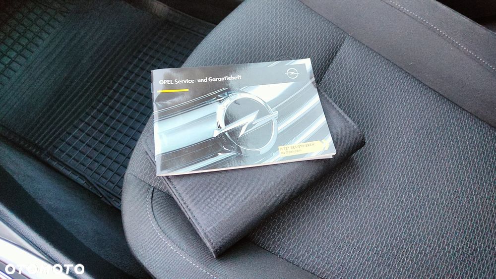Opel Insignia - 29