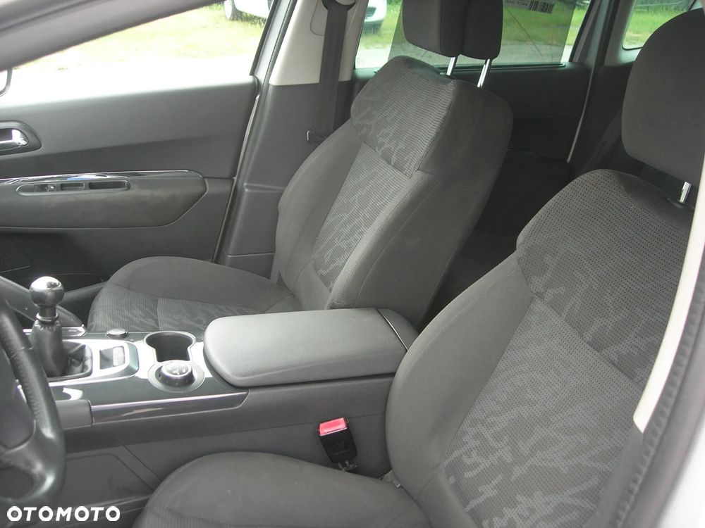 Peugeot 3008 HDi FAP 115 Active - 13