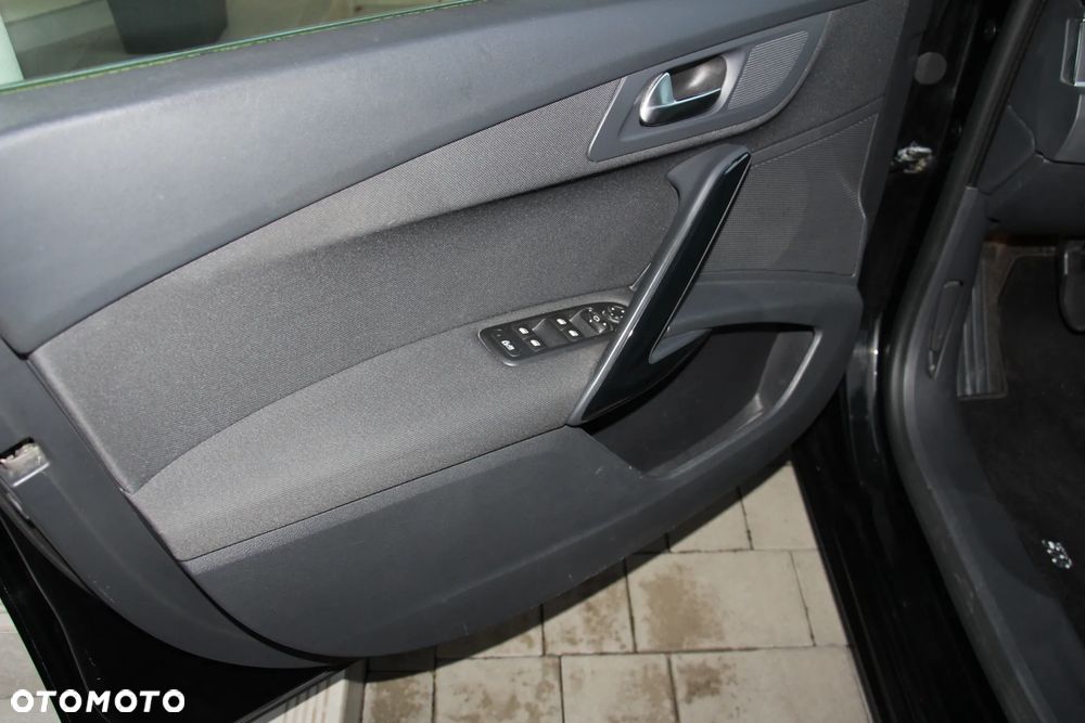 Peugeot 508 HDi FAP 165 Allure - 25