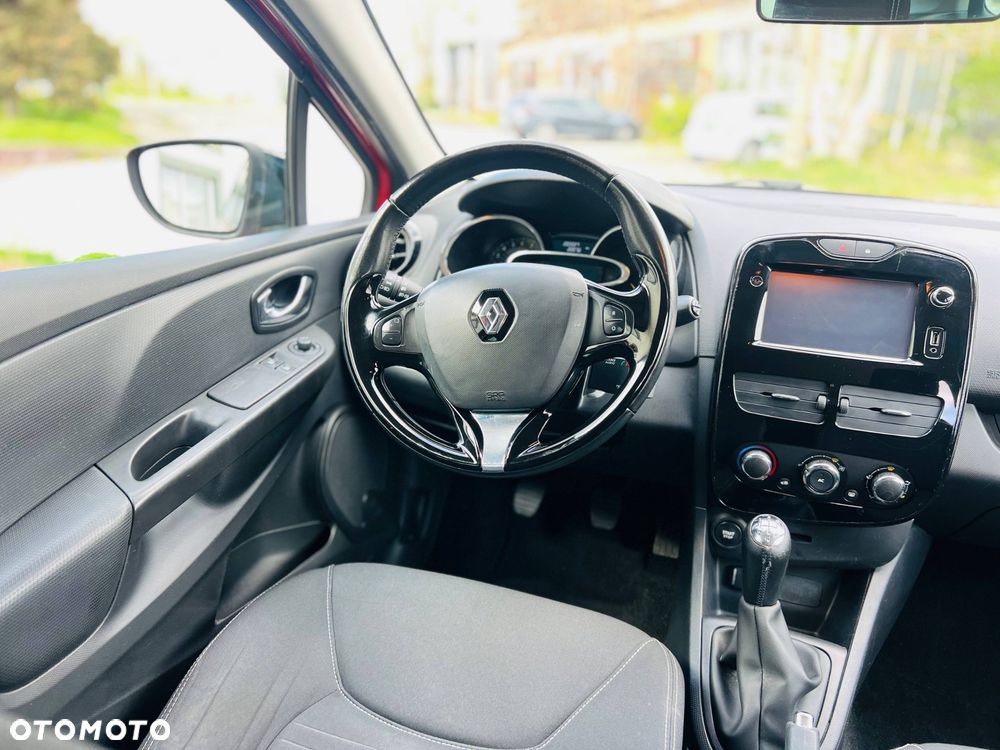 Renault Clio TCe 90 Limited - 16