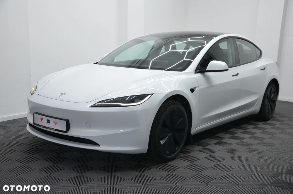 Tesla Model 3 Langstreckenbatterie Allradantrieb Dual Motor - 4