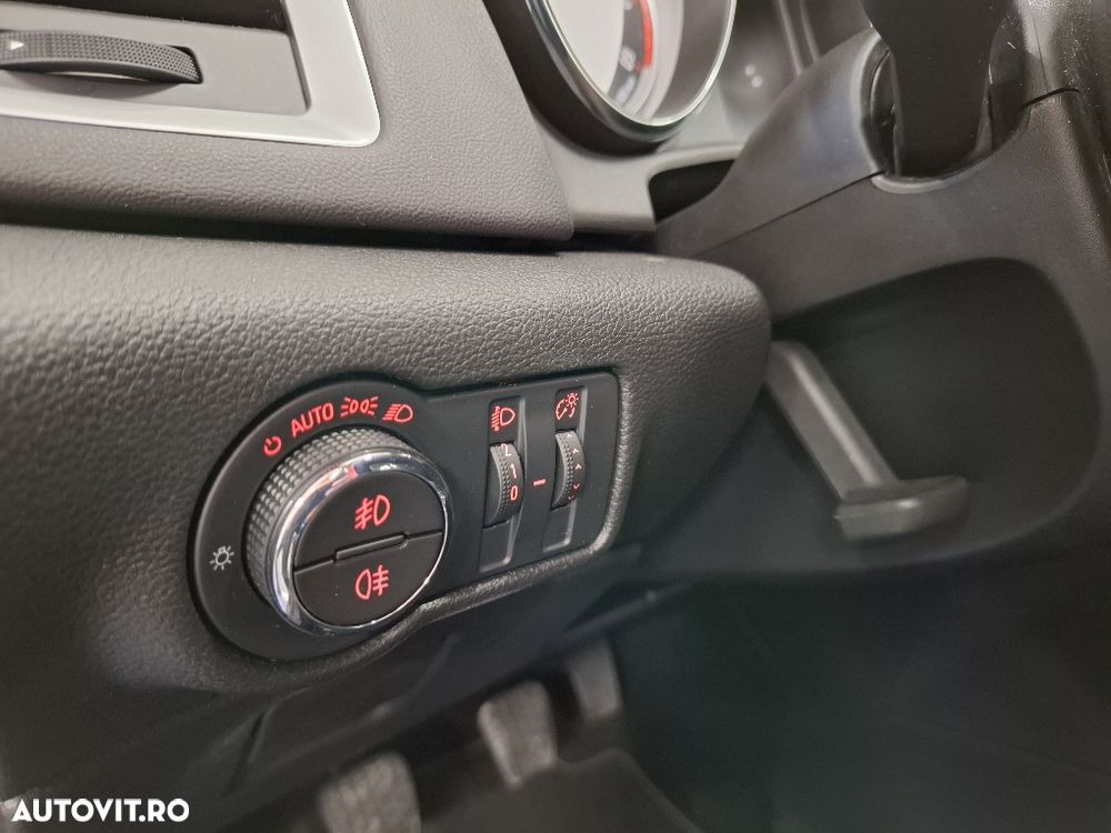 Opel Astra 1.6 CDTI ECOTEC Start/Stop Enjoy - 17