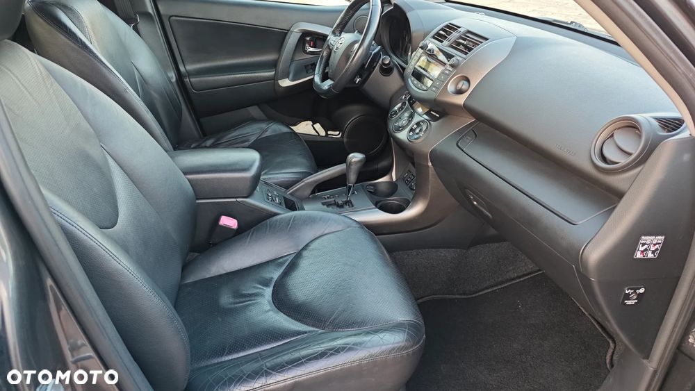 Toyota RAV4 - 19