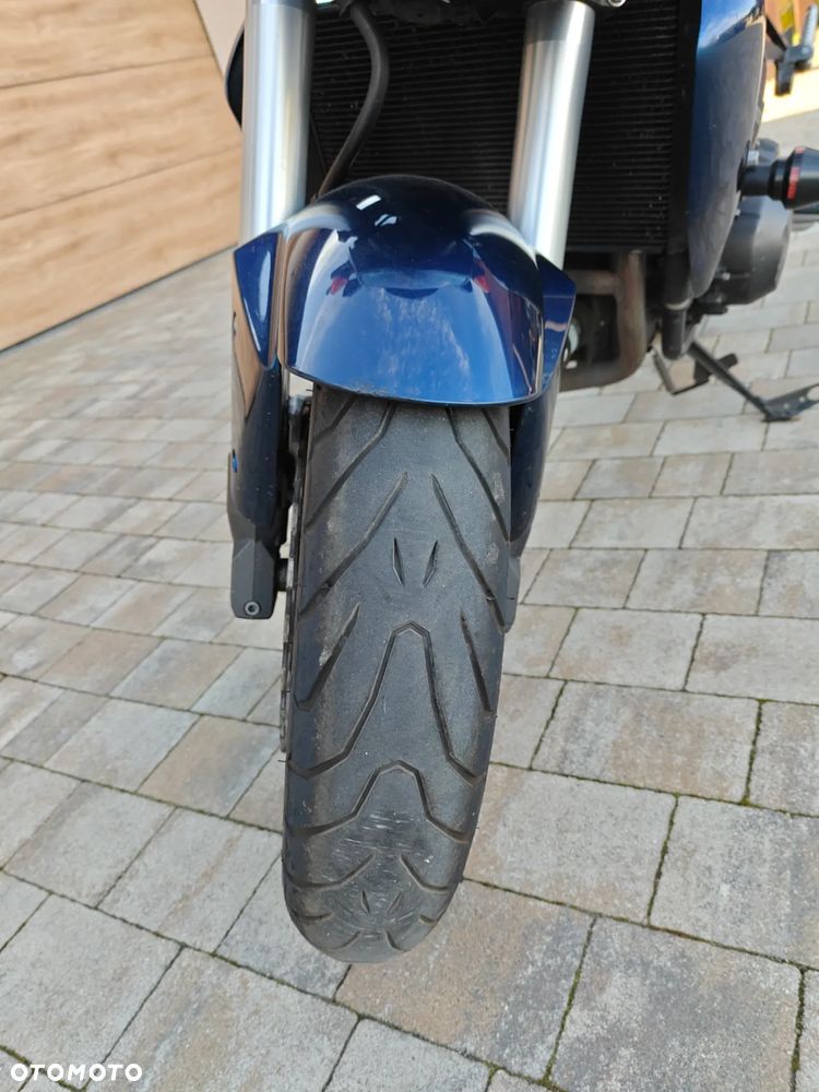 Kawasaki ZR - 8