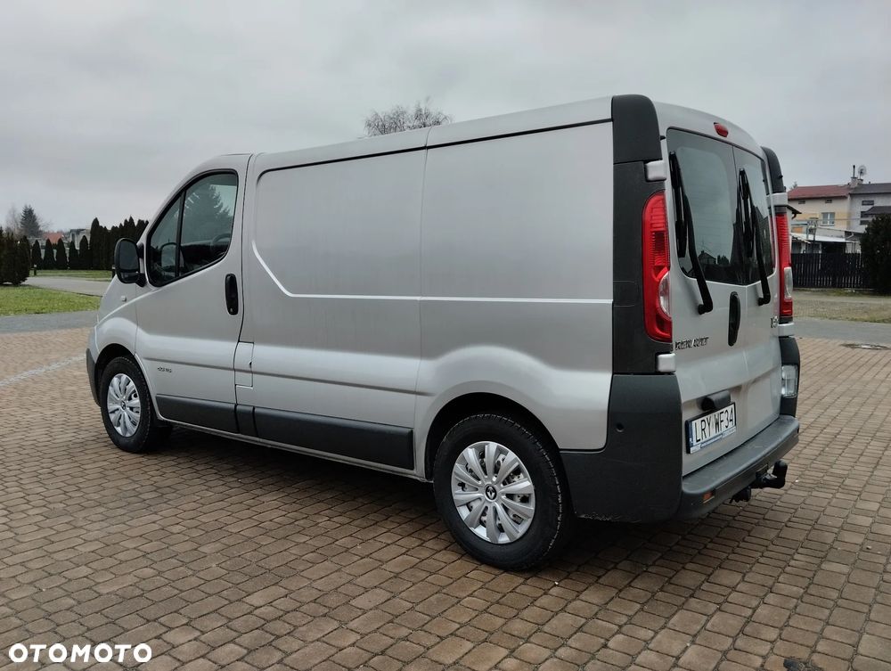 Renault Trafic 2.0 115 KM !!! KLIMA ! SPROWADZONY/ZAREJESTROWANY !!! ŁADNY I ZADBANY !!!Nie Vivaro - 4