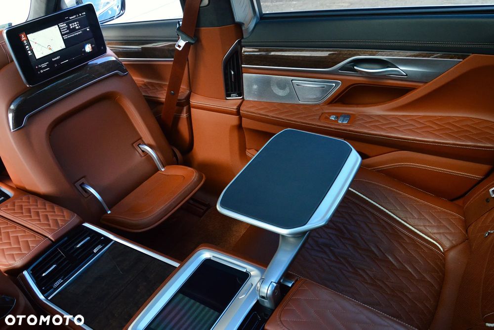 BMW Seria 7 M760Li xDrive V12 Excellence - 23