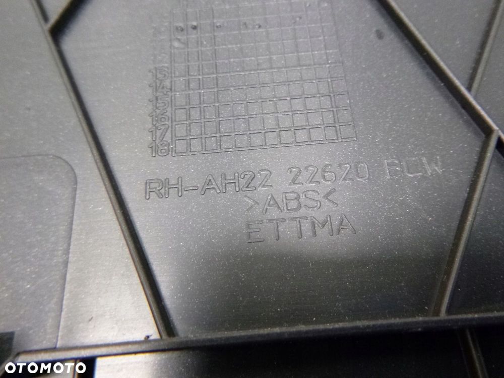 LAND DISCOVERY IV 4 L319 DEKOR LISTWA DRZWI GRAFIT - 13