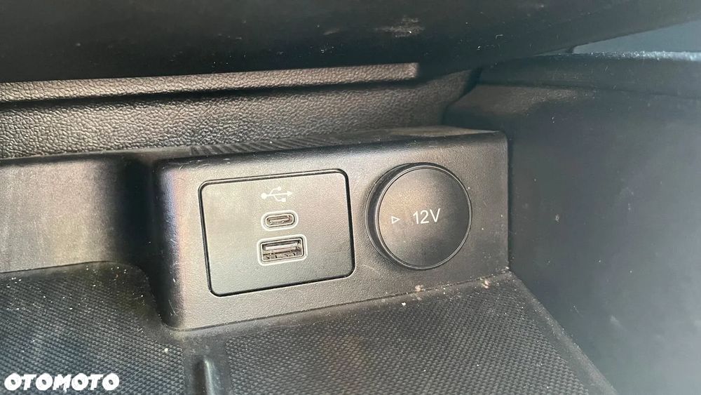 Ford Focus 1.0 EcoBoost Titanium X - 21