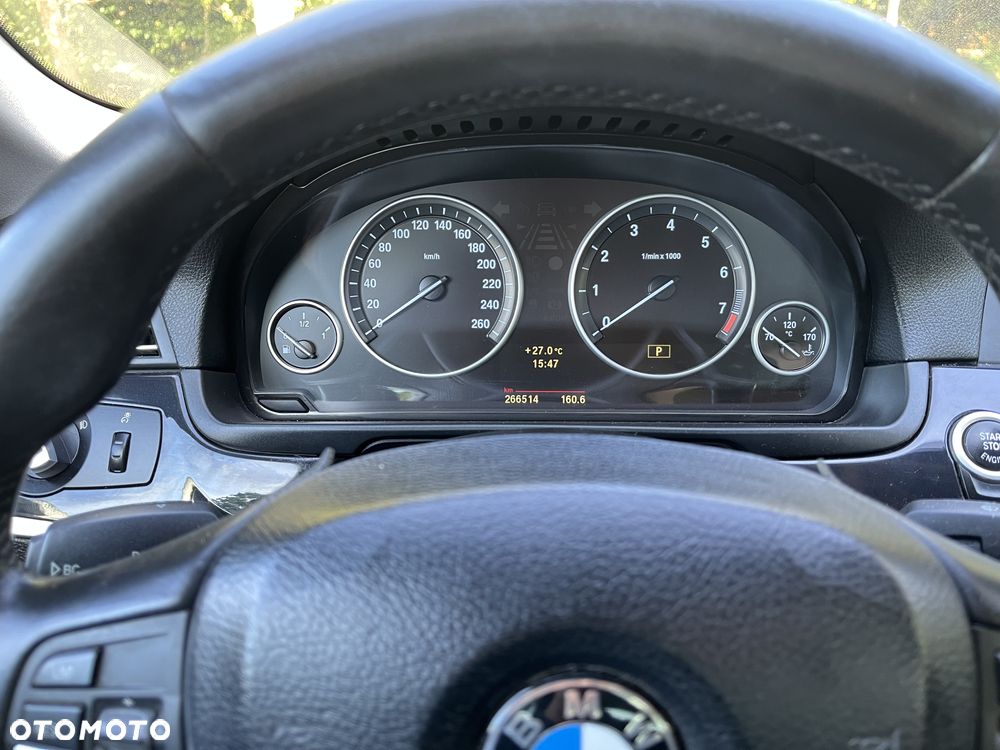 BMW Seria 5 523i - 20