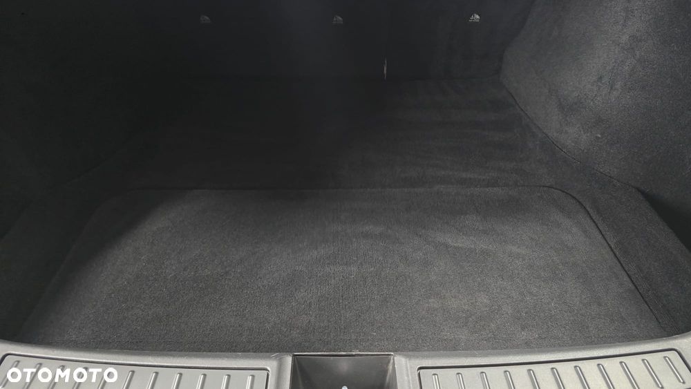 Tesla Model S Long Range Plus - 24