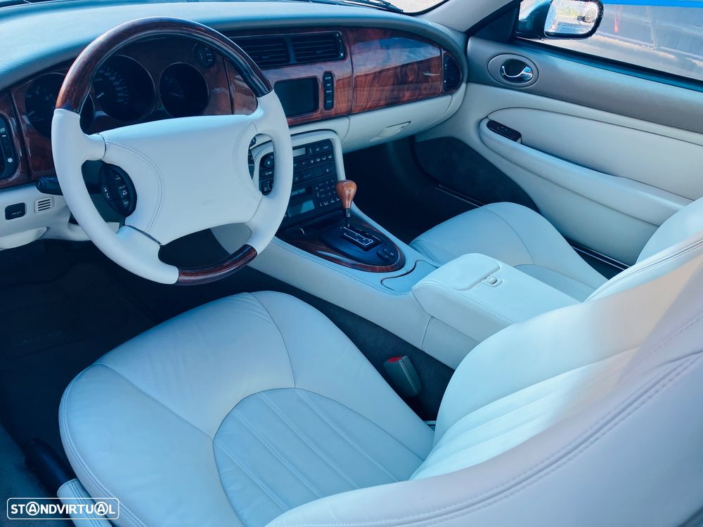 Jaguar XK XKR 4.0 Coupé - 17