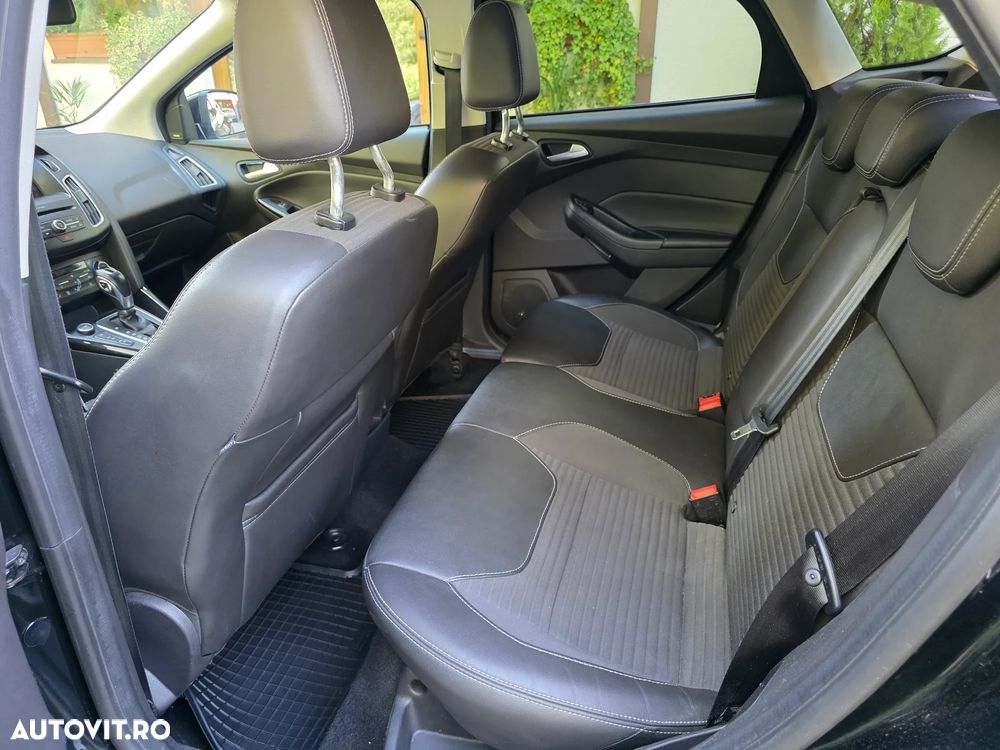 Ford Focus 2.0 TDCI Powershift Titanium - 18