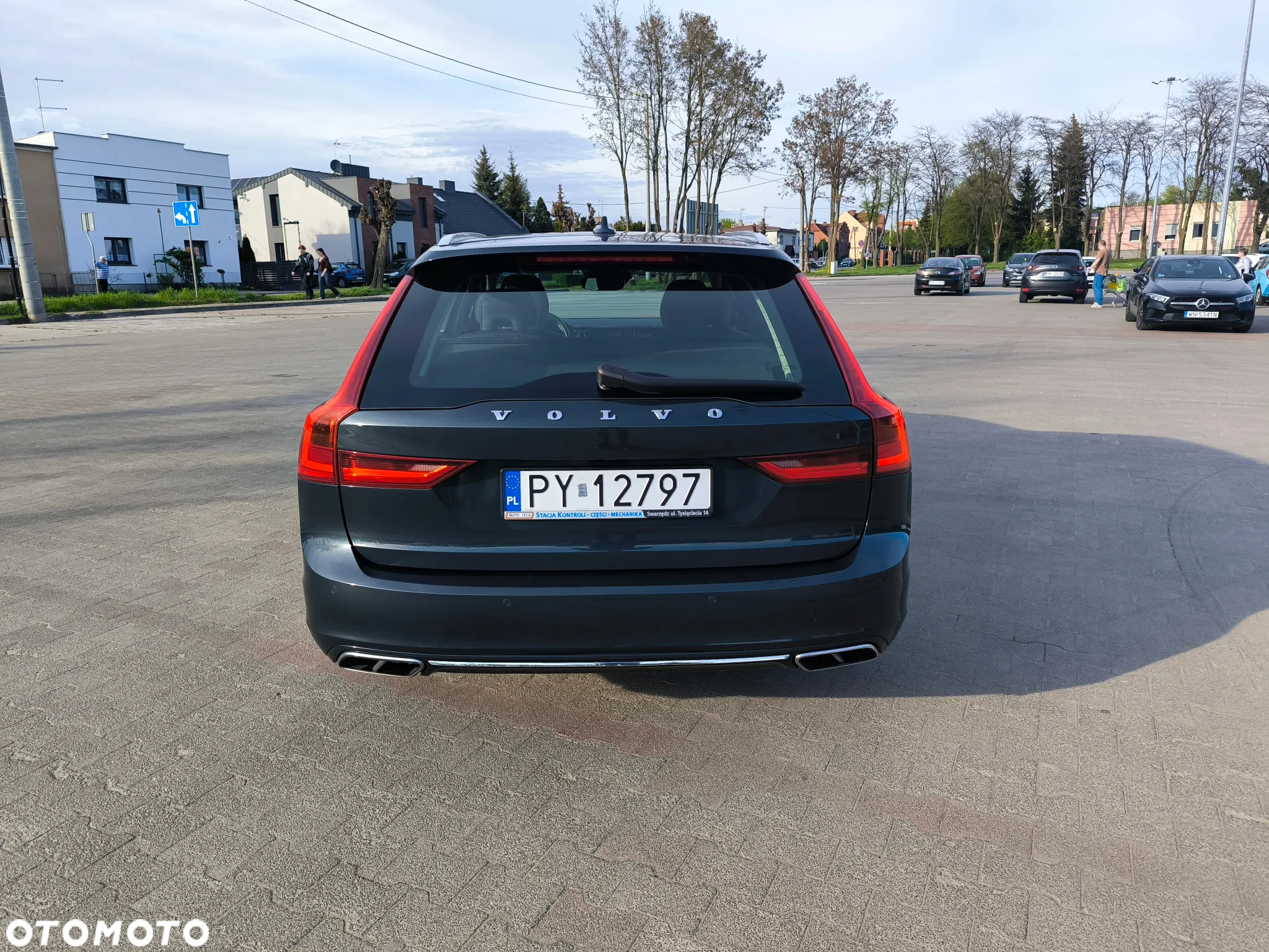 Volvo V90 D4 Geartronic Momentum - 5