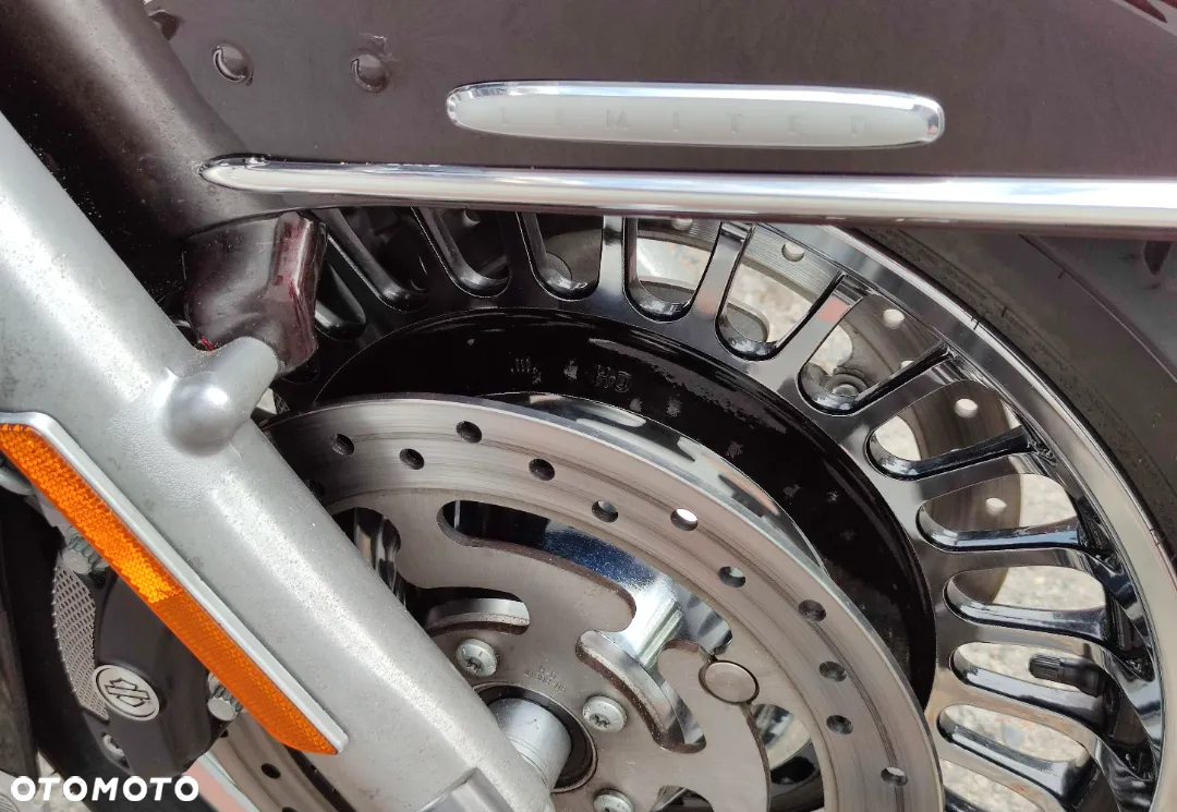 Harley-Davidson Touring Electra Glide - 18