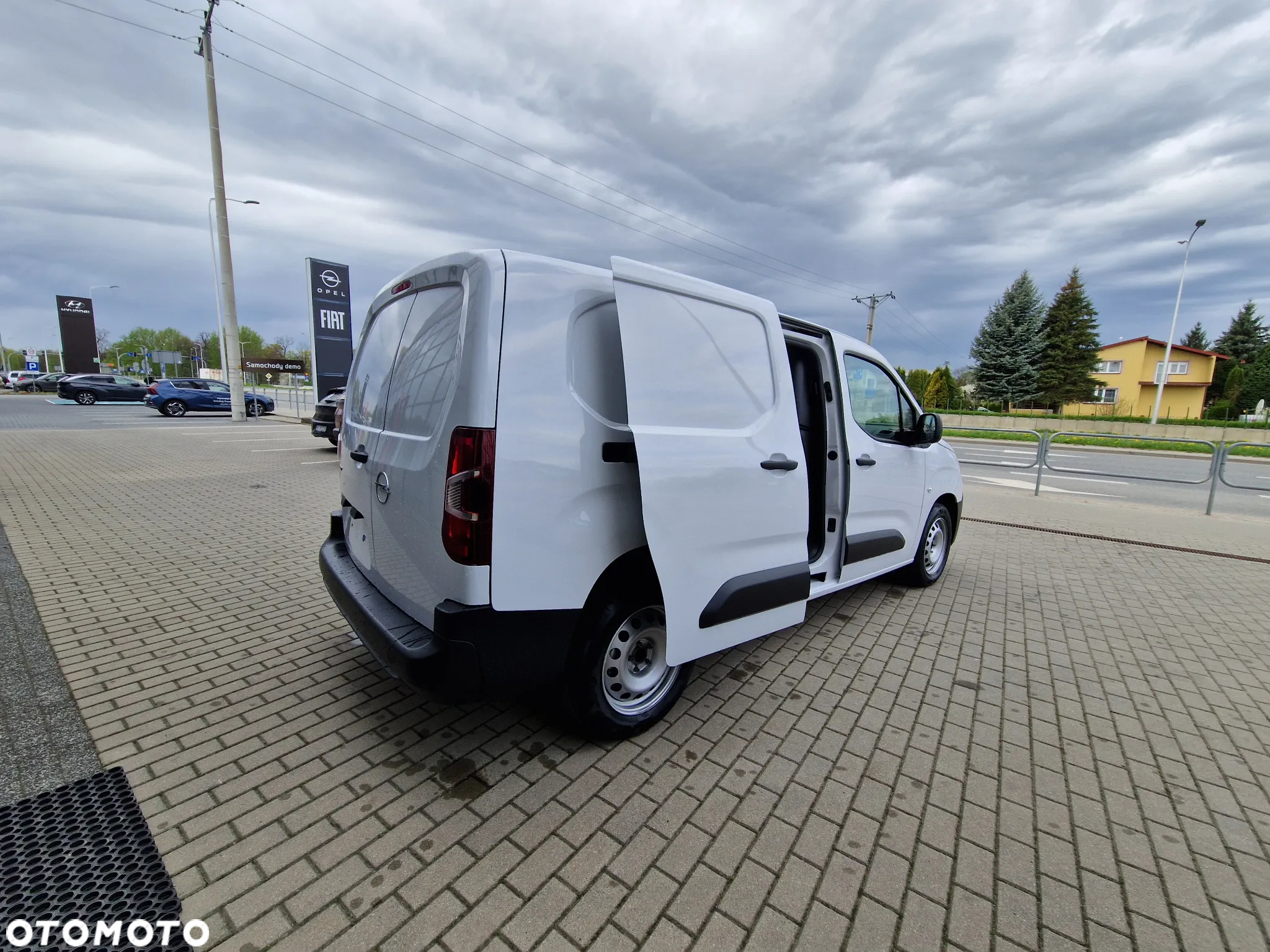 Opel COMBO - 15