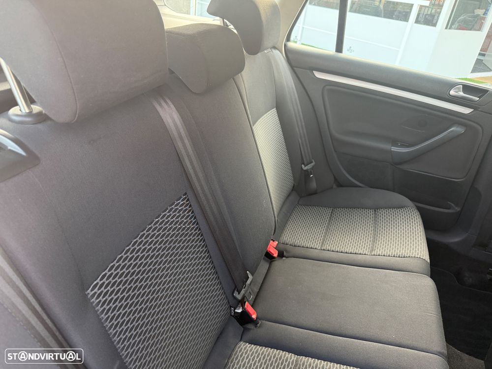VW Golf Variant 1.6 TDi Trendline Pack - 20