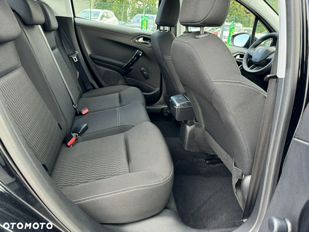 Peugeot 208 BlueHDi 100 Active - 30