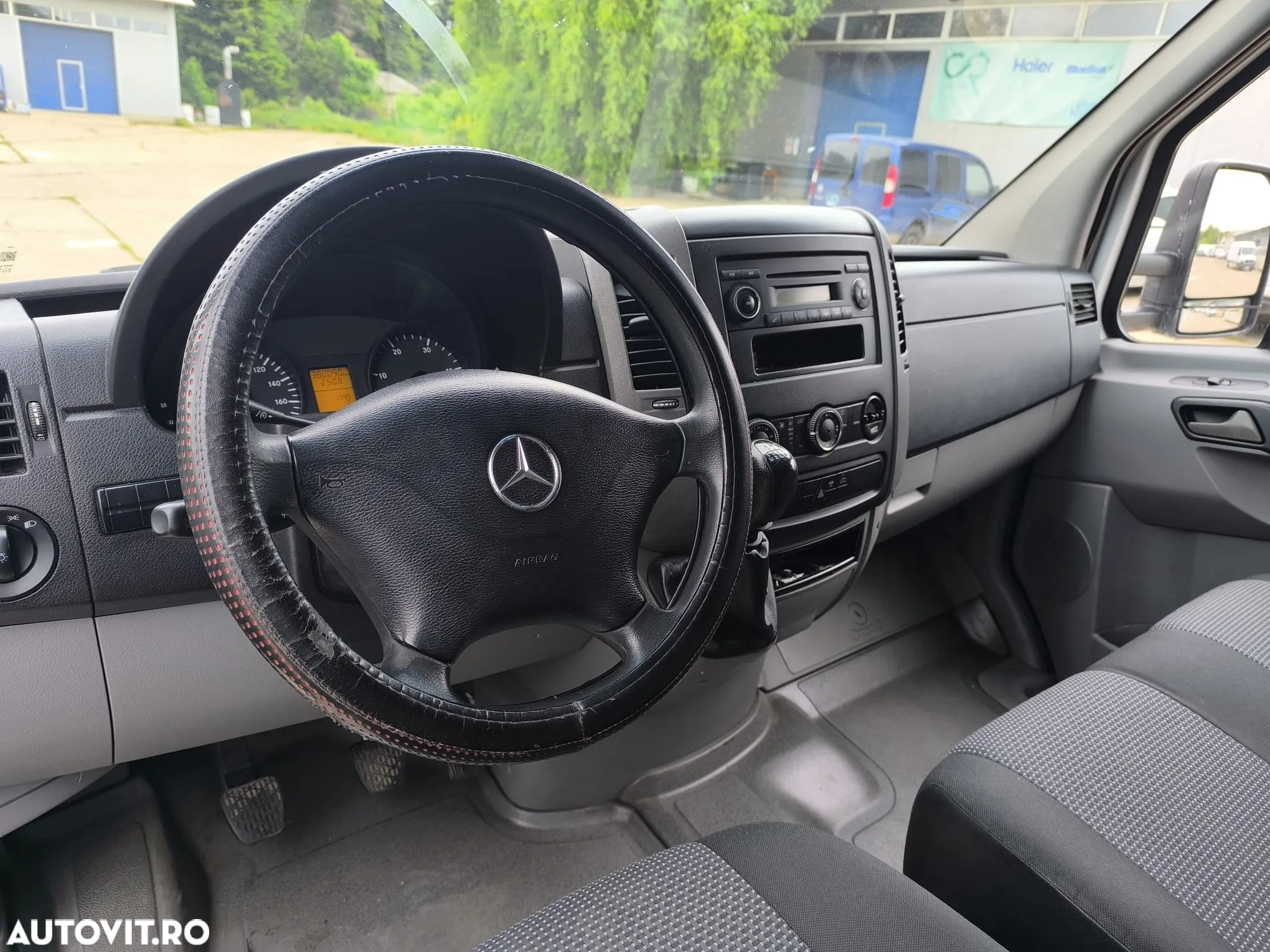 Mercedes-Benz Sprinter - 18