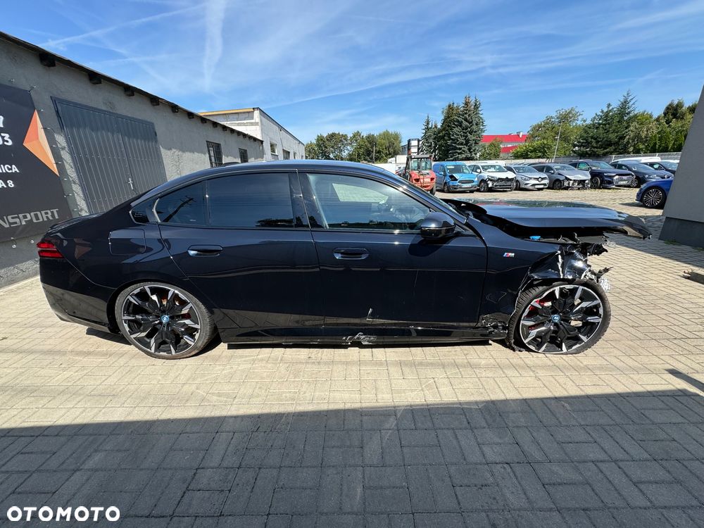BMW i5 83.9kWh eDrive40 M Sport Edition - 6