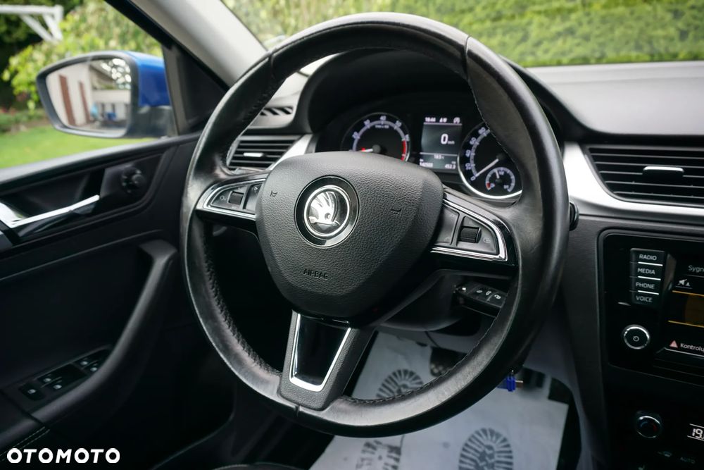Skoda RAPID 1.0 TSI Drive - 9