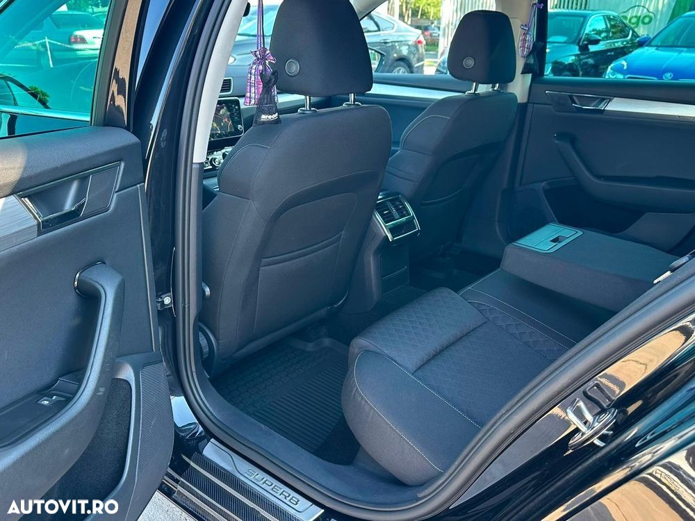 Skoda Superb 2.0 TDI DSG Style - 8