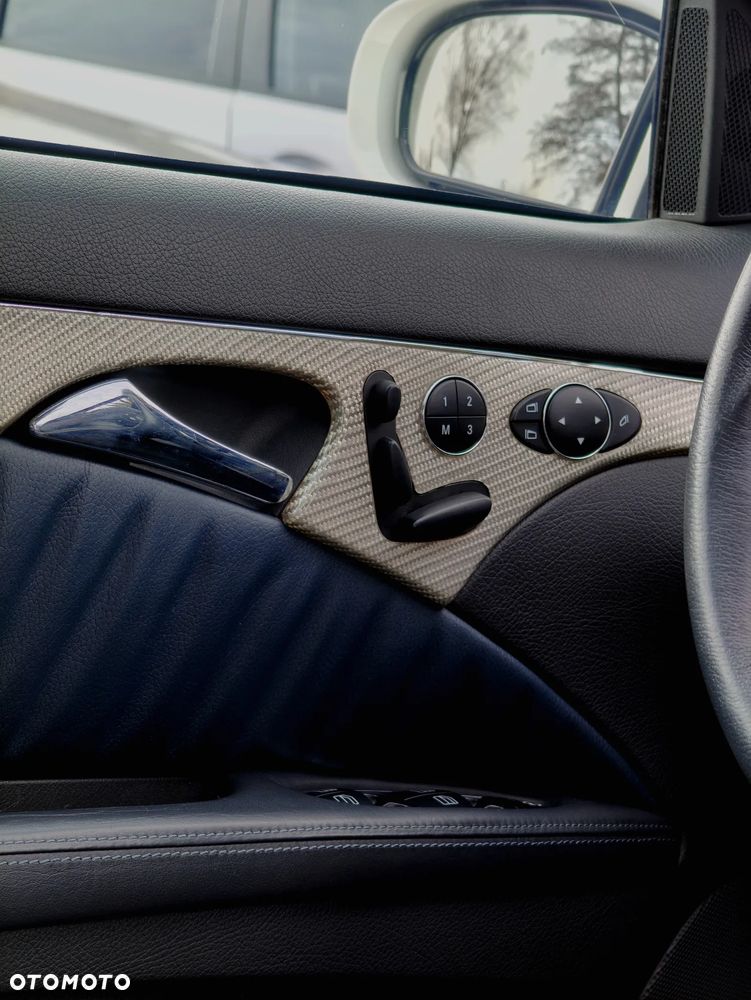 Mercedes-Benz Klasa E 55 AMG Automatik - 21