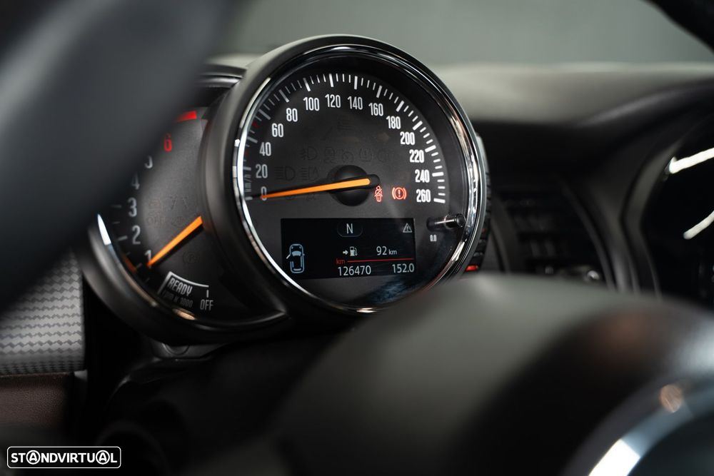 MINI 3 Portas Cooper D - 25