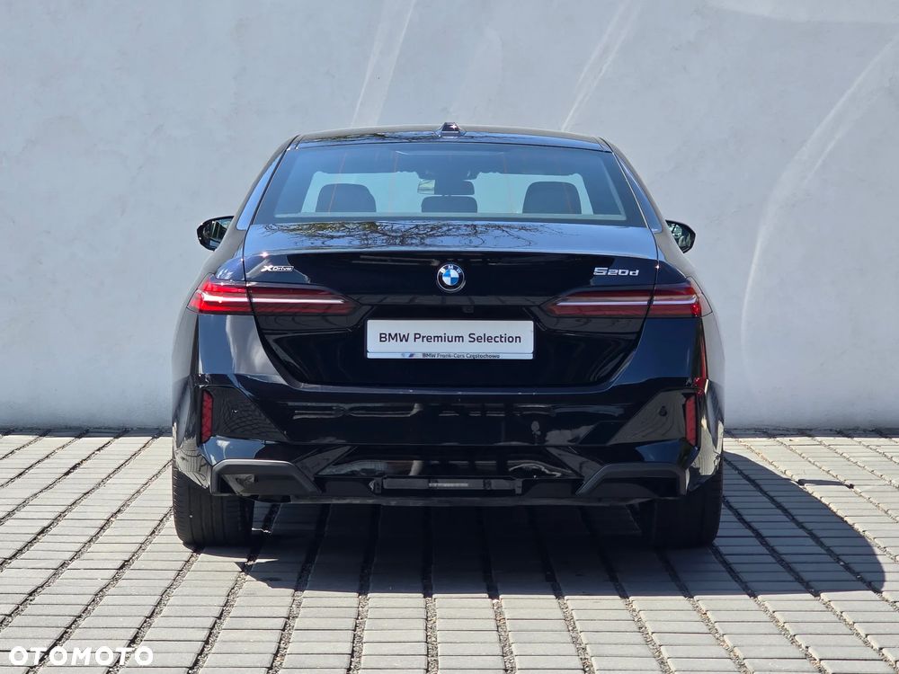 BMW Seria 5 520d xDrive - 6