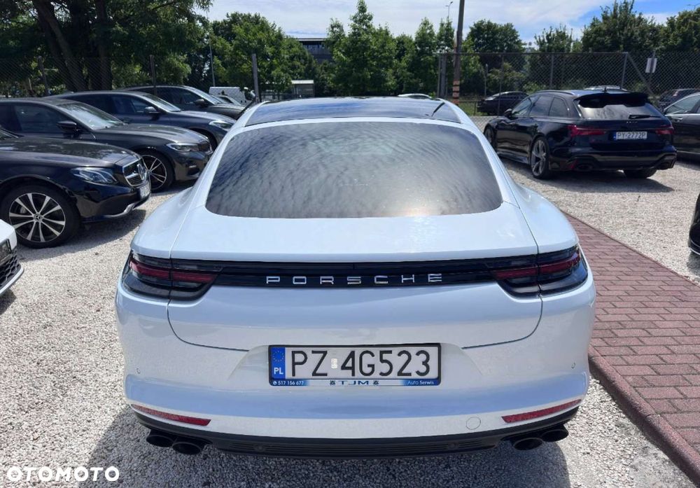 Porsche Panamera - 7