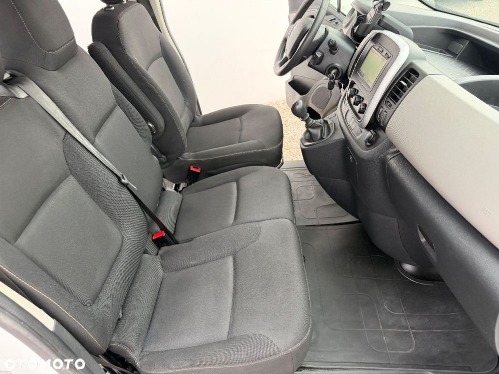 Renault Trafic - 15