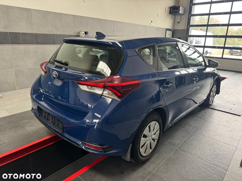 Toyota Auris 1.6 Comfort - 2