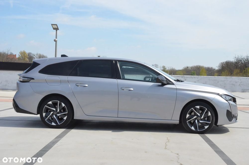 Peugeot 308 BlueHDi 130 EAT8 Allure - 12