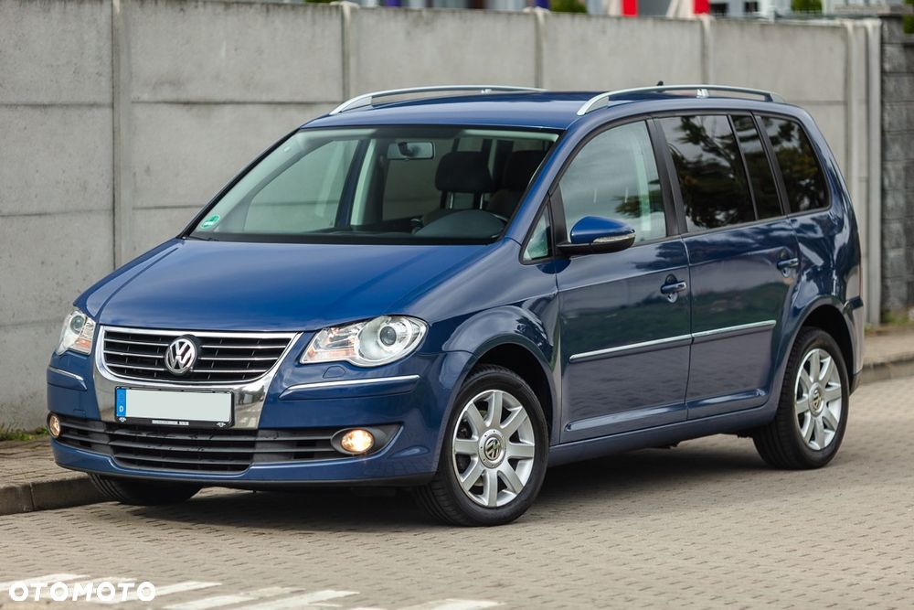Volkswagen Touran 2.0 TDI DPF Highline - 3