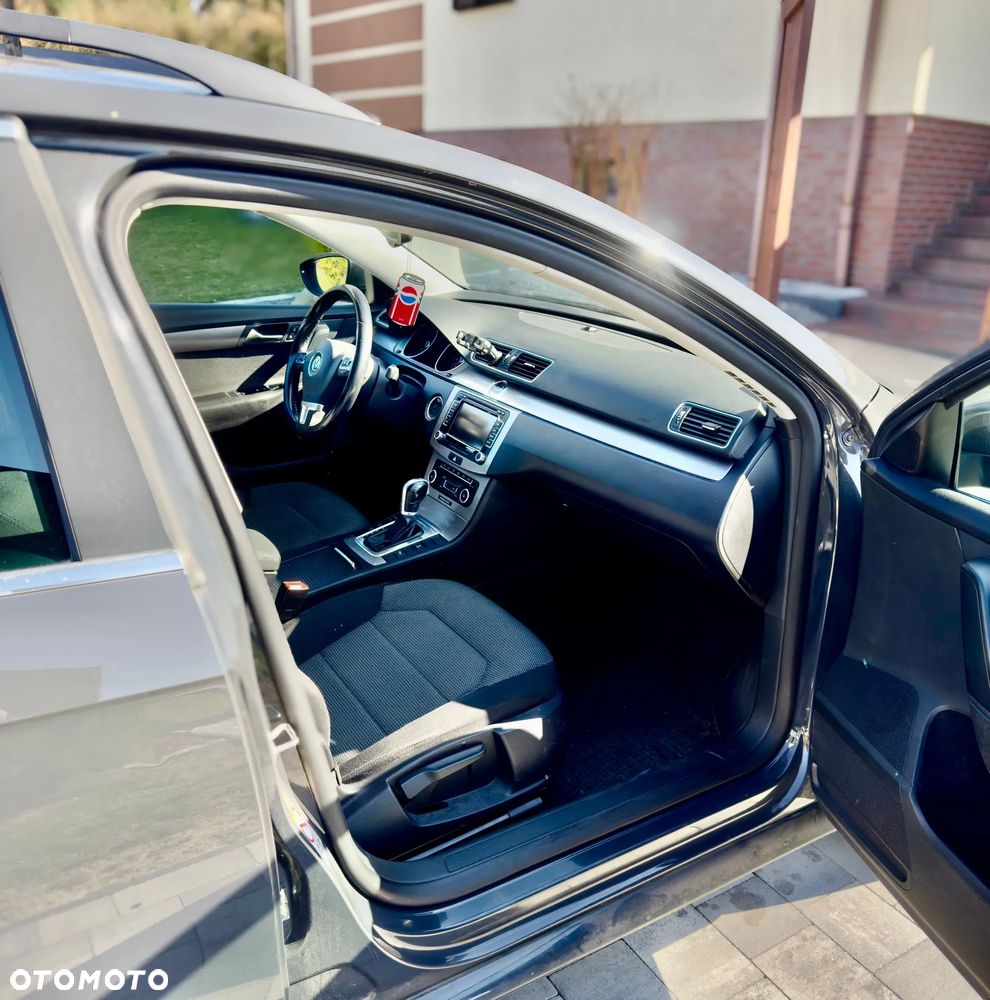 Volkswagen Passat 2.0 Blue TDI DSG SCR Comfortline - 8