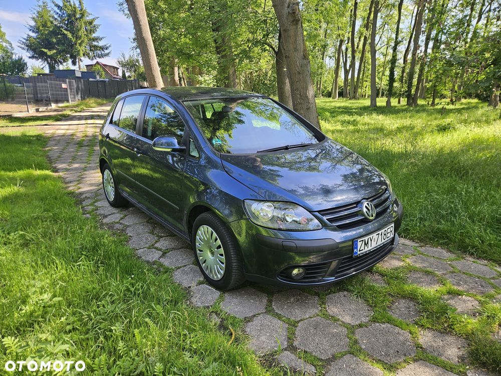 Volkswagen Golf Plus - 1